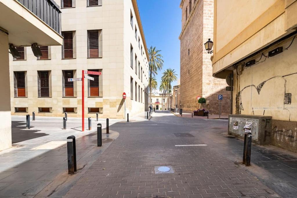 Lifehouse Cathedral * Free Parking* Superiorwifi* Apartment Almeria Exterior photo